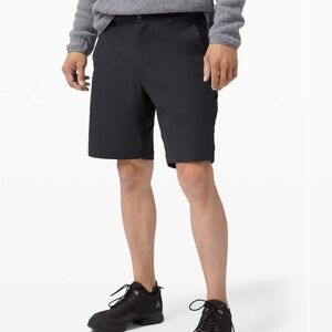 Lululemon Men’s Commission Classic Fit Short 9”